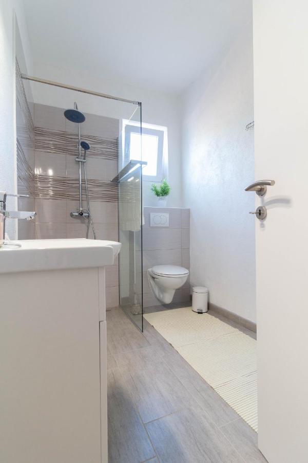 הוילה House Jasmin With Large Garden, Near Nin - By Ta Leut מראה חיצוני תמונה