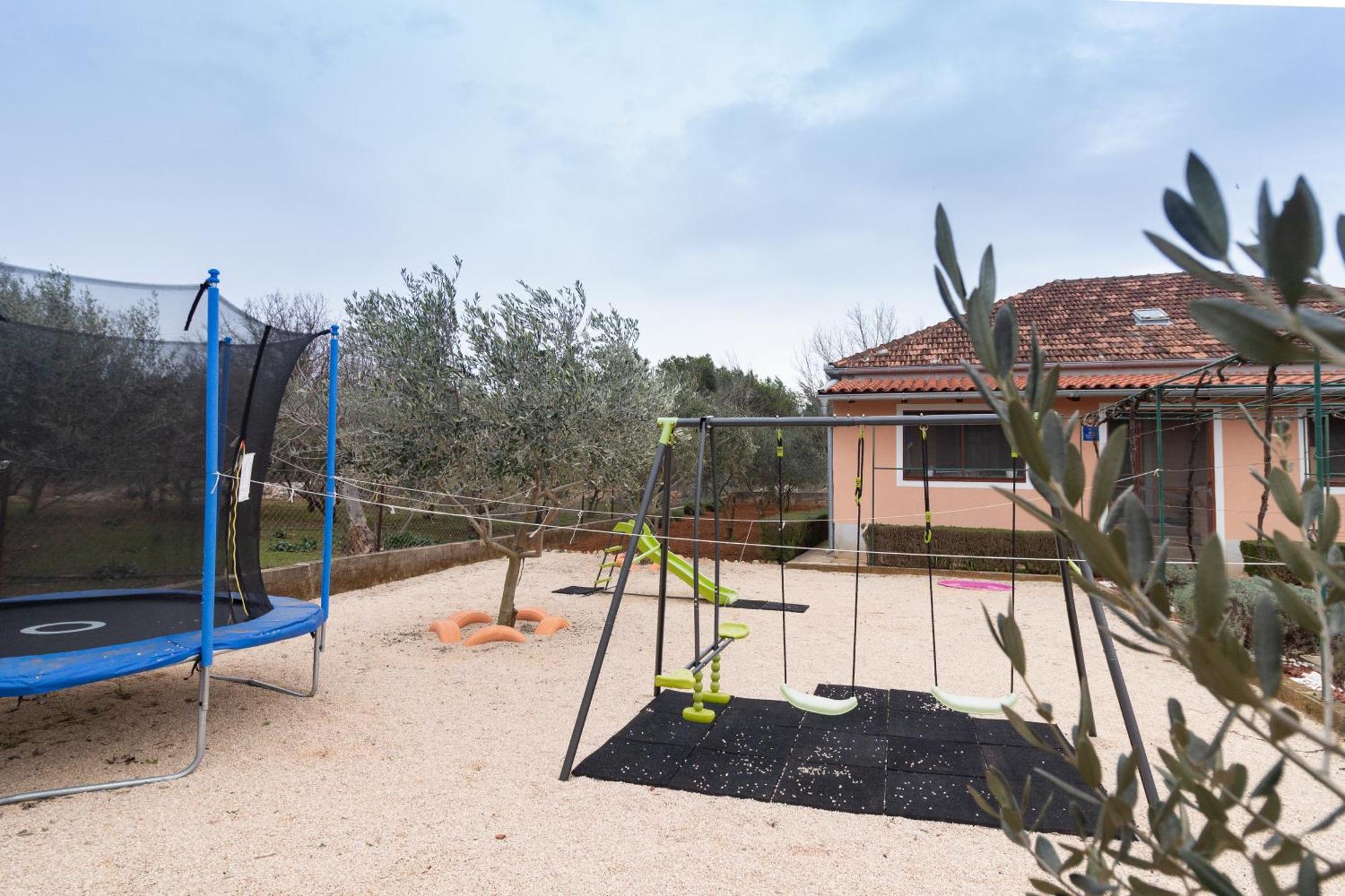 הוילה House Jasmin With Large Garden, Near Nin - By Ta Leut מראה חיצוני תמונה
